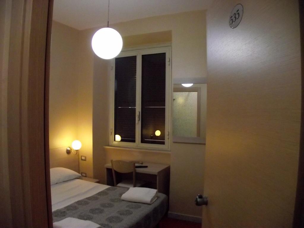 Hotel Elide Roma Esterno foto